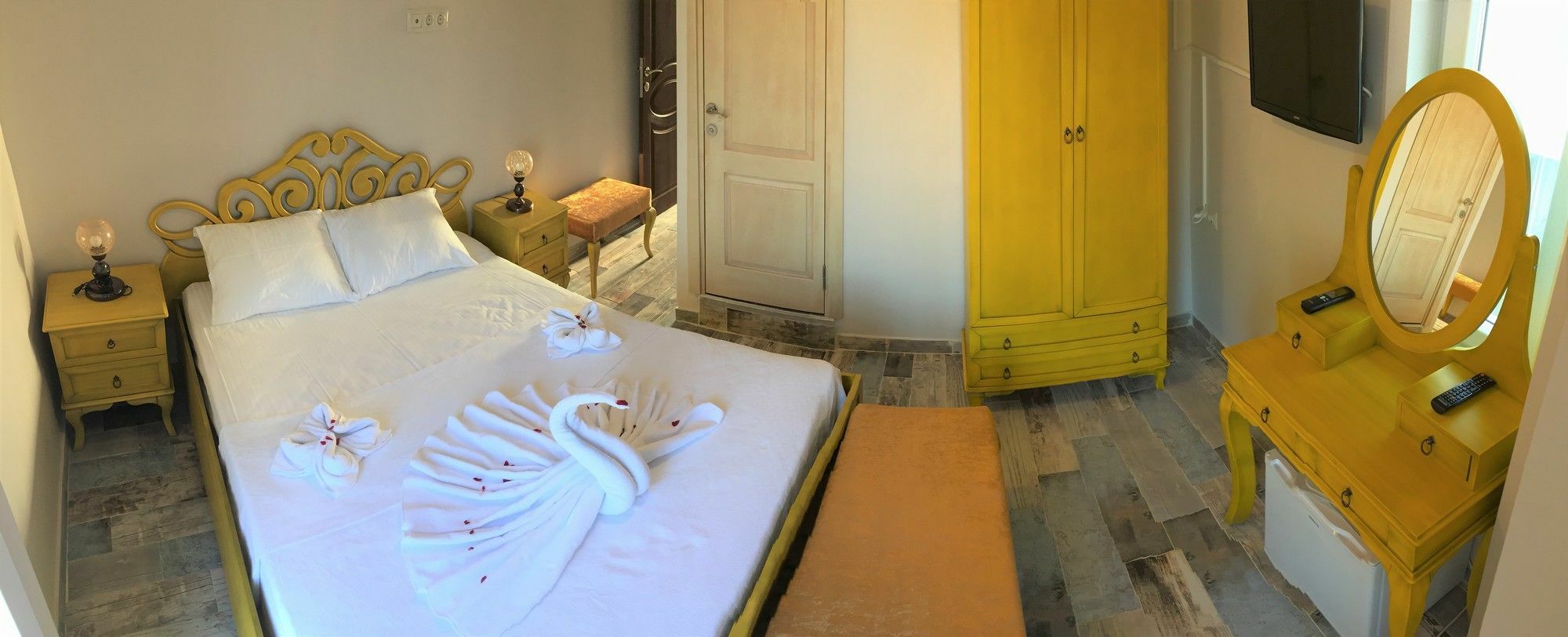 Cunda Morisi Otel Ayvalı エクステリア 写真
